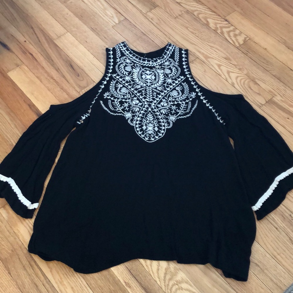 White and black off the shoulder shirt